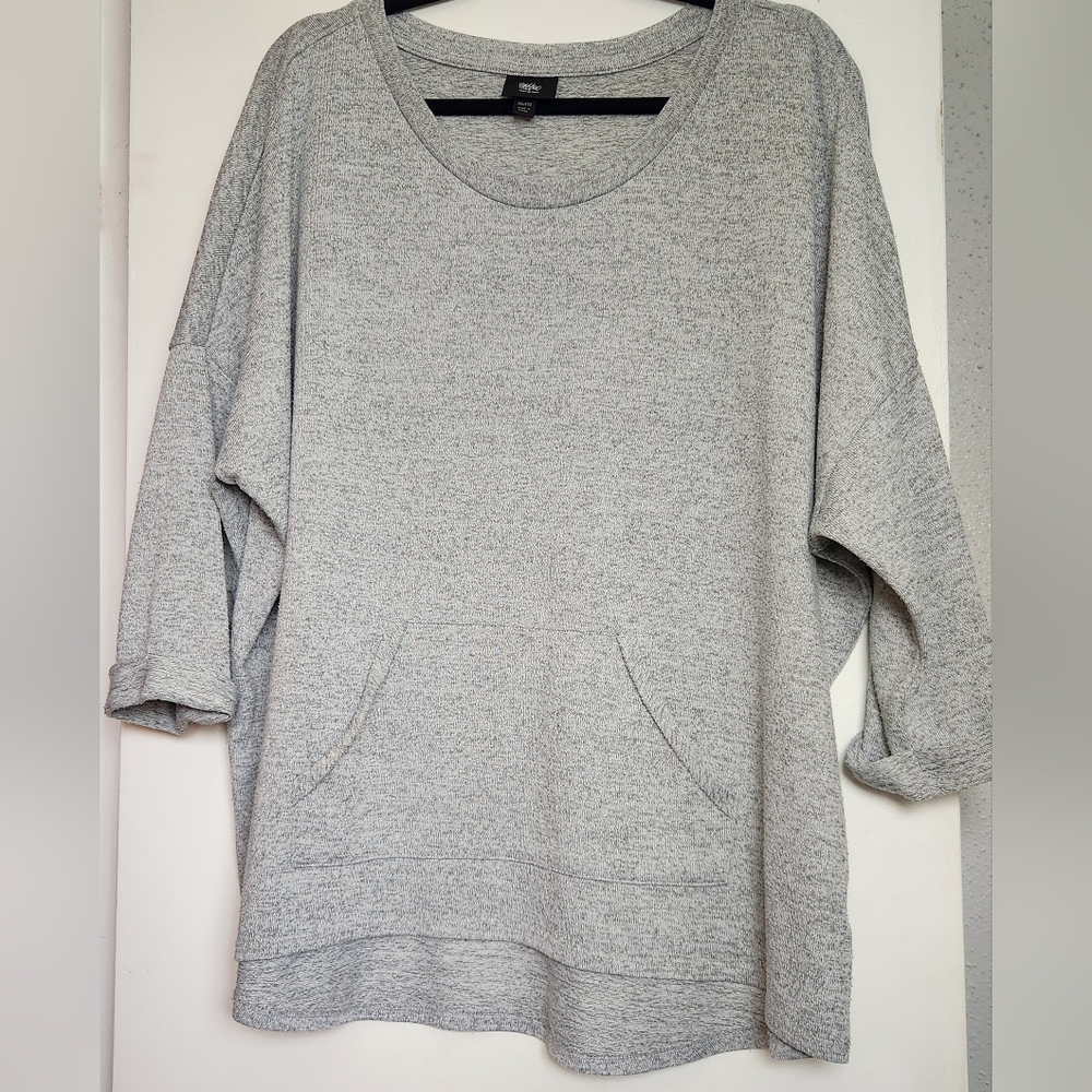 Mossimo, heather gray pullover shirt.